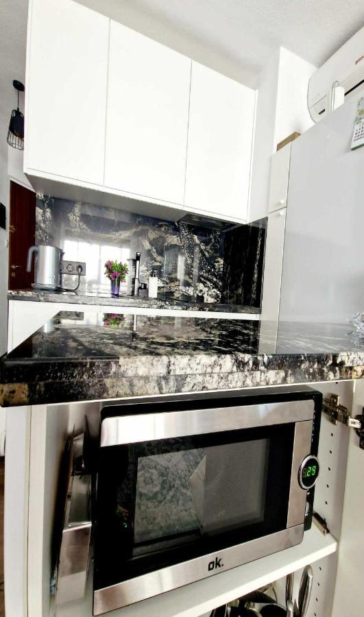 Moderno Apartamento Con Vistas Al Mar カルプ エクステリア 写真